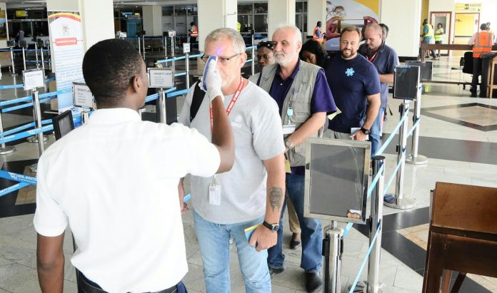 Government to screen airport passengers for Ebola