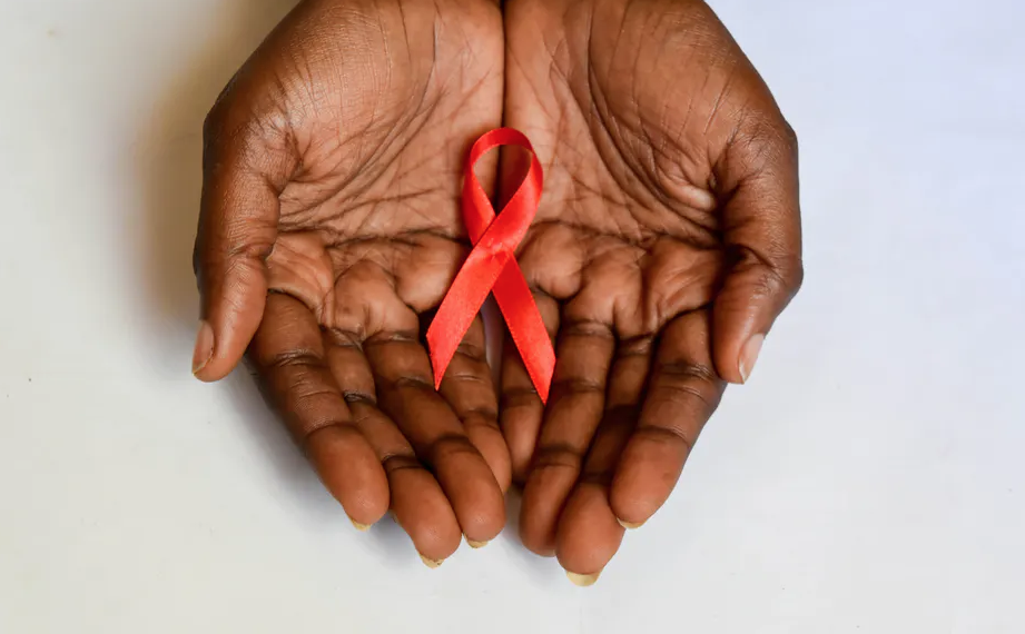 What the discovery of a new HIV strain means for the pandemic