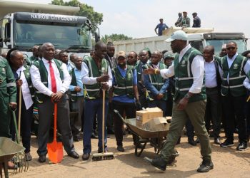 Nairobi city county Governor Johnson Sakaja orders unclogging of all drainage before El Nino rains begin
